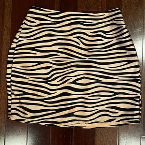 Superdown zebra mini skirt XS